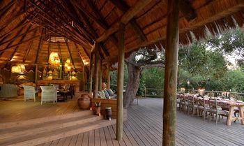 Bakwena Lodge Kasane Bagian luar foto